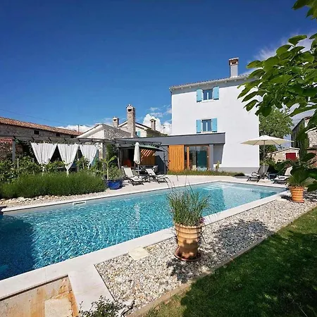 Dom wakacyjny Maxima Agri *