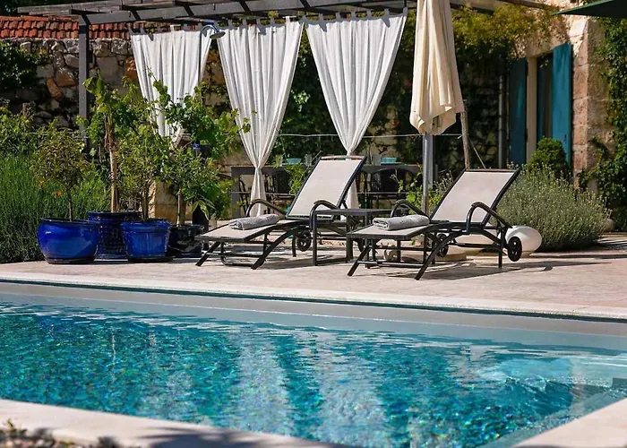 Vikendica Maxima Agri *